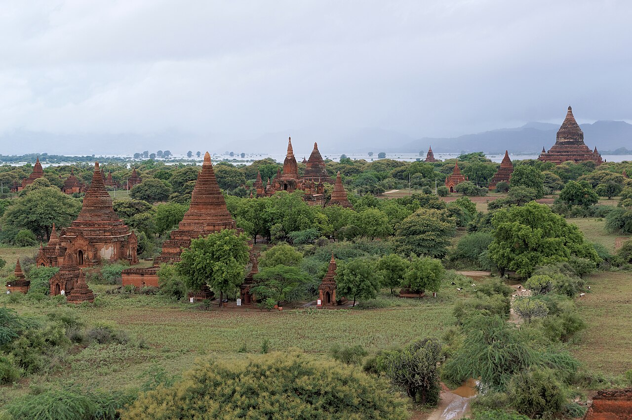 바간 사원 평원