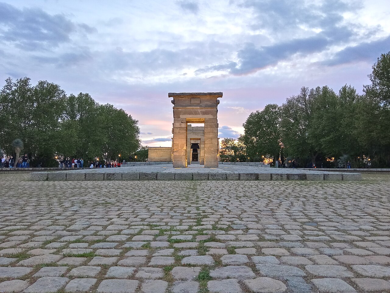 데보드 신전