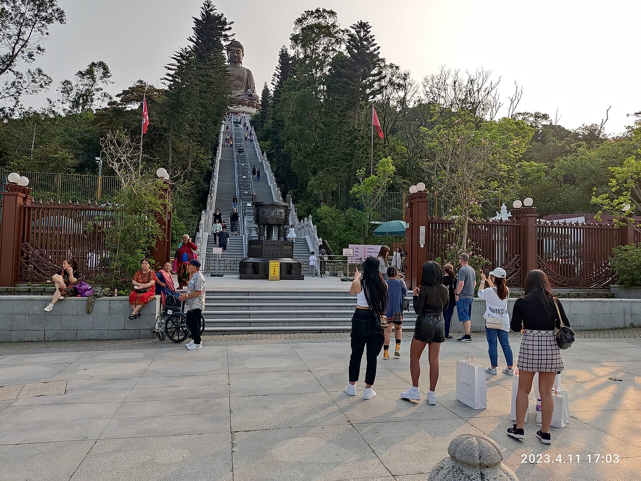 텐탄 대불 (빅 부다)·포린사원